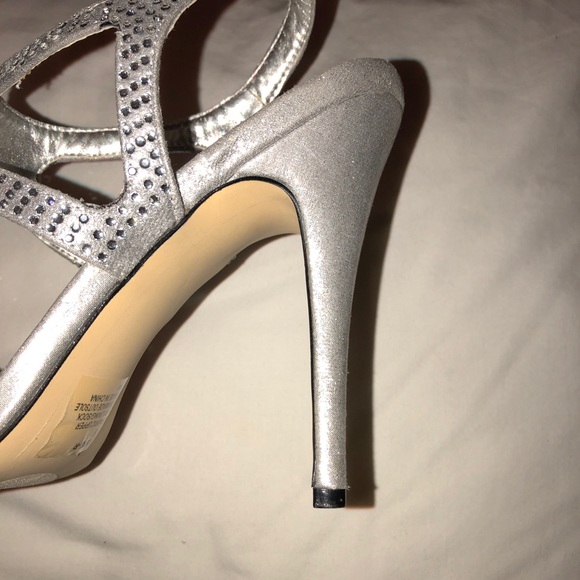 Sold! Steve Madden Sliver Heels - Picture 7 of 7